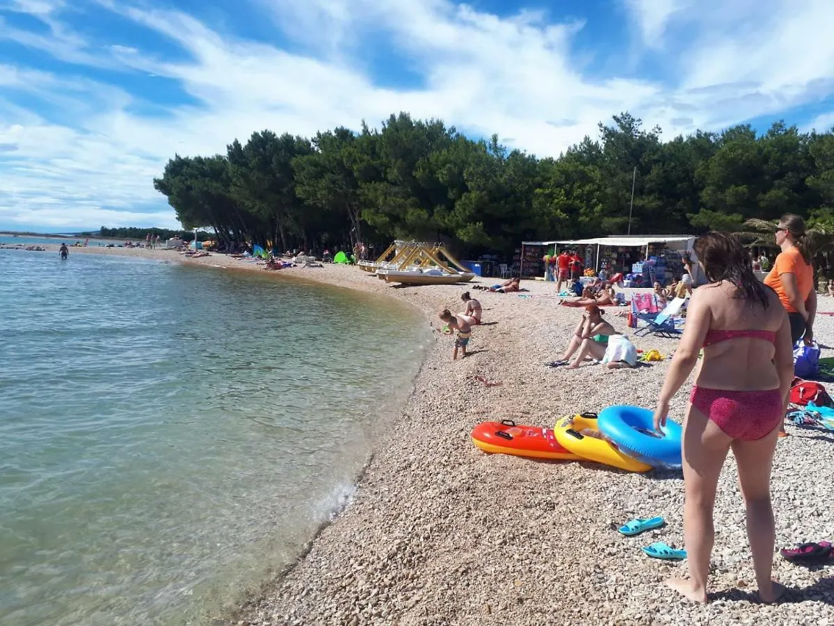 Apartment Tara Povlja  Croatia